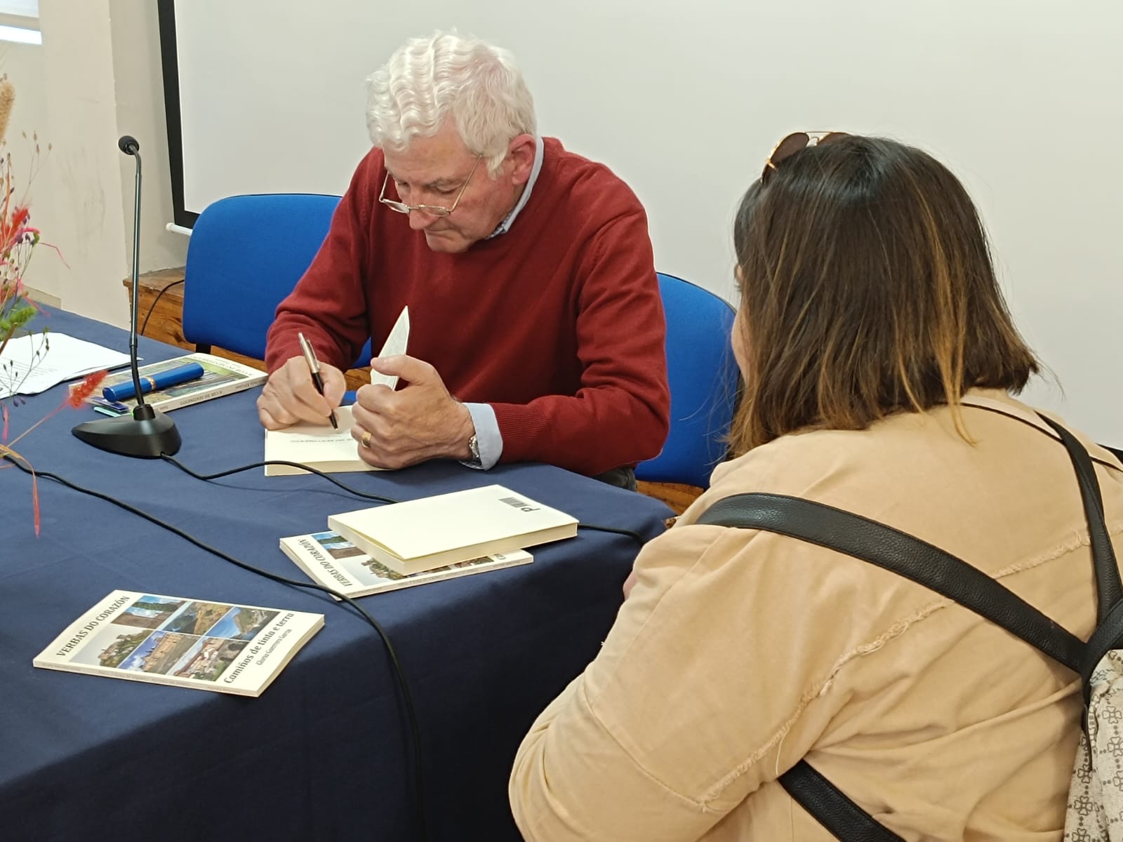 Suso Asinando Libro A COR DO SENTIMENTO